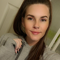 Molly Brianne avatar