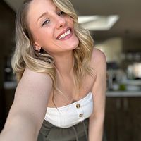 TeacherAshleeyy avatar