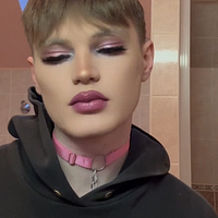 Femboyshow avatar